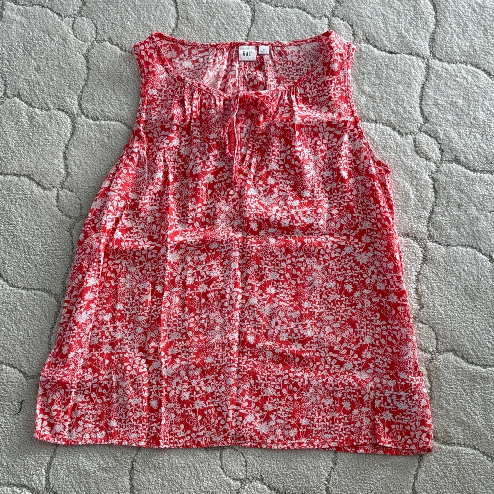 GAP Red and White Floral Blouse